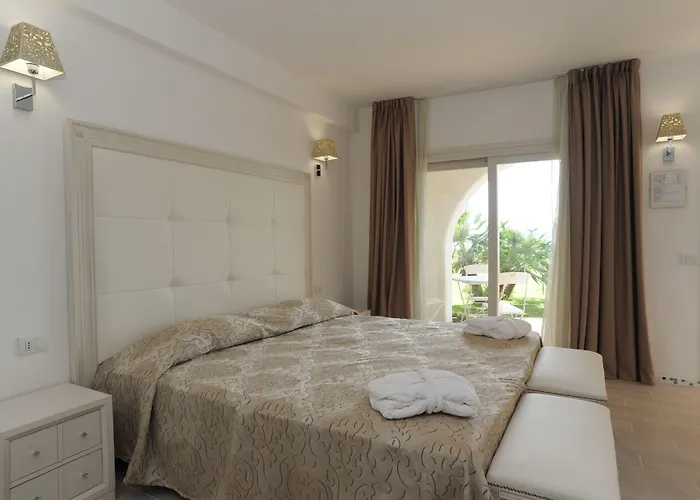 The Pelican & - Adults Only